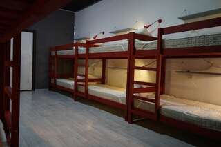 Хостел Академия  Кострома Кровать в общем номере для мужчин и женщин с 10 кроватями-8